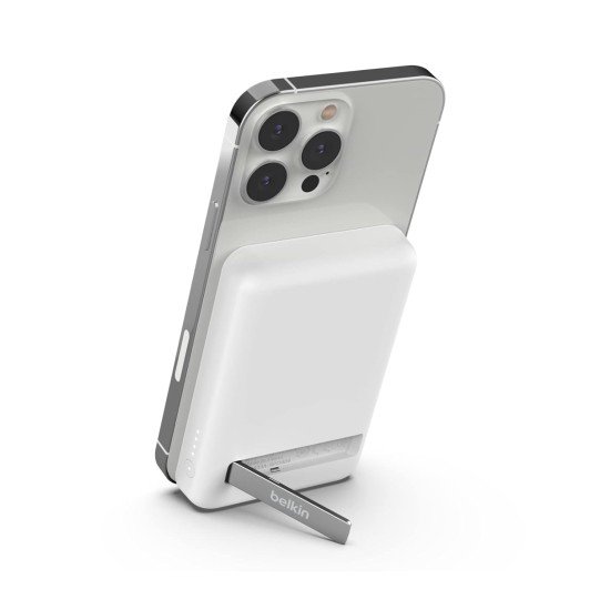 Belkin 5000 mAh Magsafe Wireless Power Bank Wired & Wireless Fast Charging | Compatible w/iPhone 12 and Above, Android Devices, Airpods & More (Open Box) - Image 4